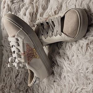 Steve Madden Girls JRezume Sneakers -Size 3